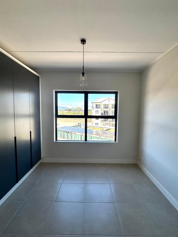 To Let 1 Bedroom Property for Rent in Somerset West Western Cape